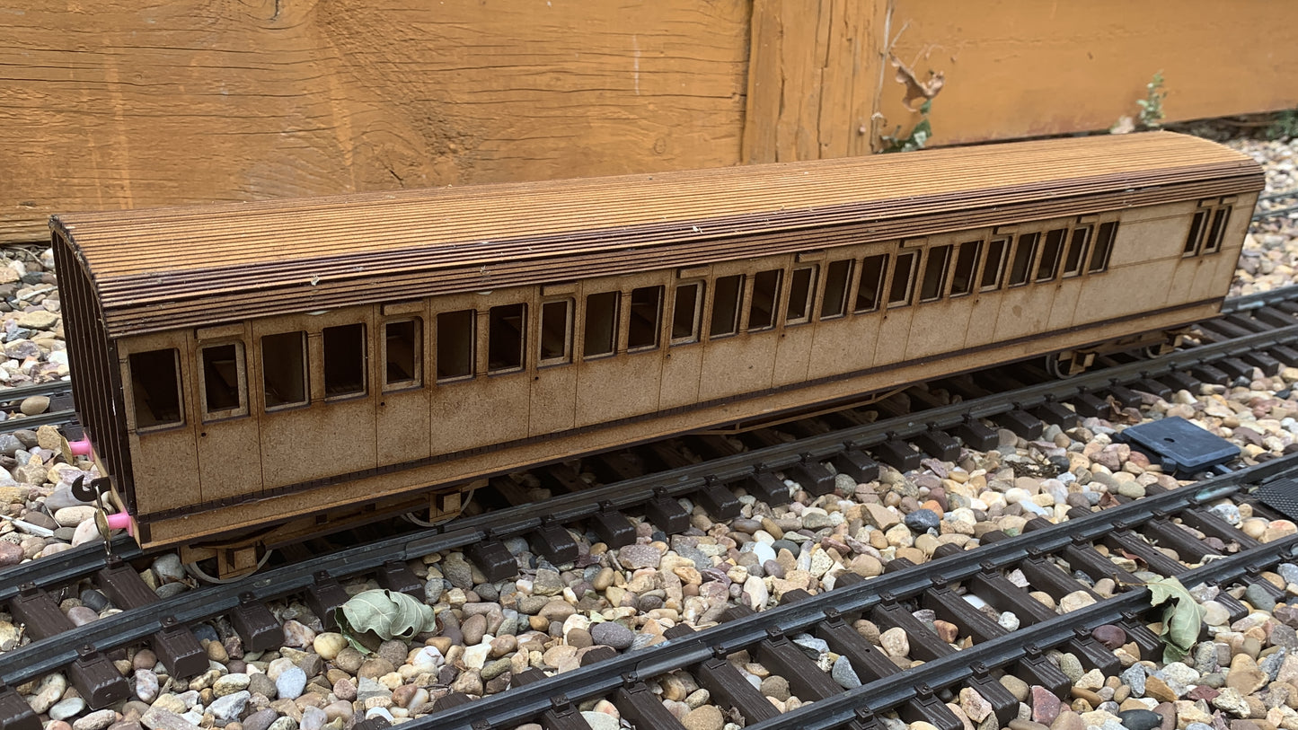 1:32 Scale SECR C Type 8 Compartment Brake Coach