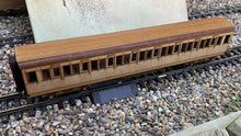 Load image into Gallery viewer, 1:32 Scale SR Maunsell Restriction 0 Corridor 3rd Coach