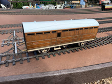 Load image into Gallery viewer, 10mm Scale LNER Pidgeon Van Chassis