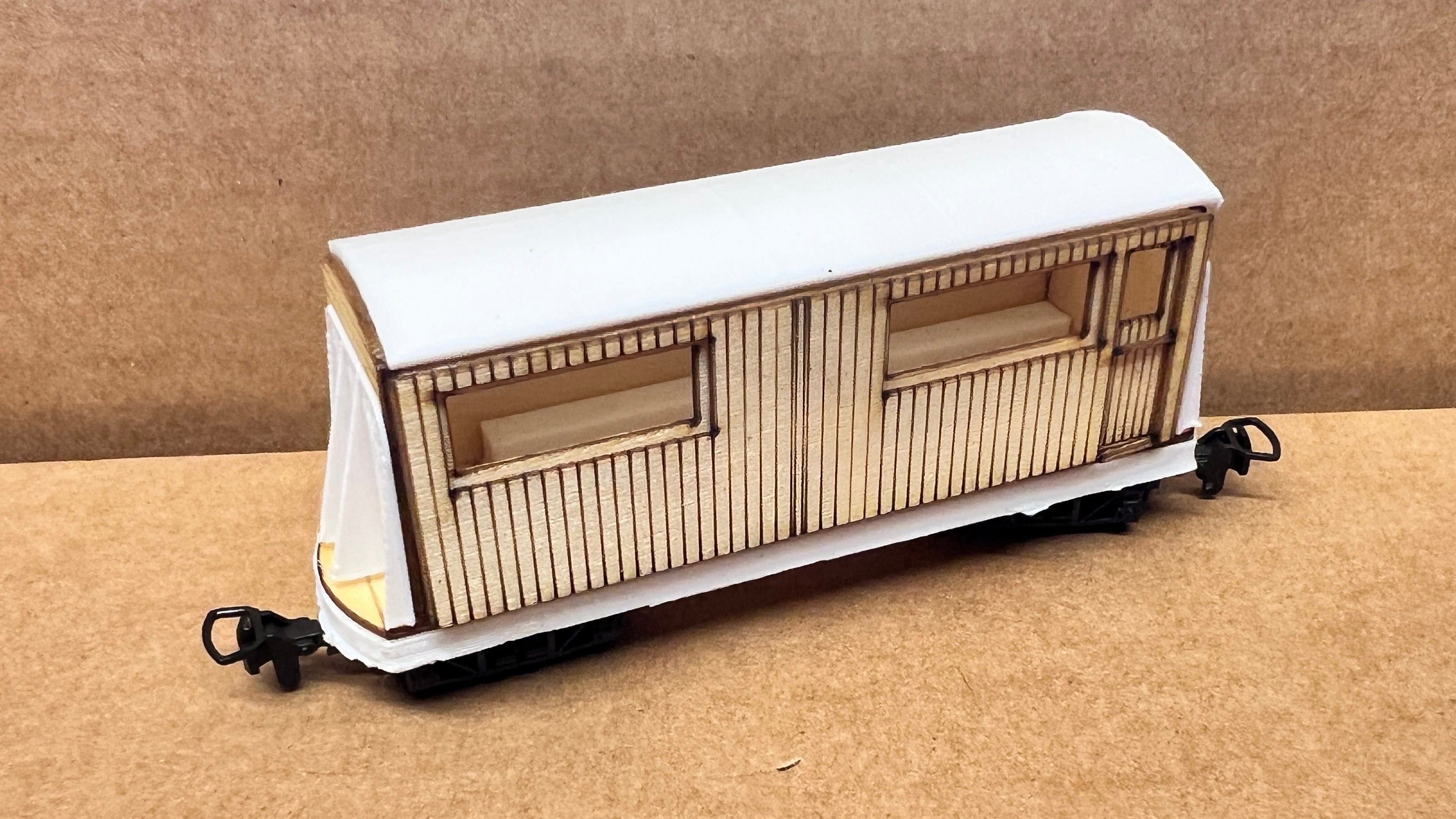 4mm Scale Bowaters Paper Railway Coach 659 – Bowaters Models