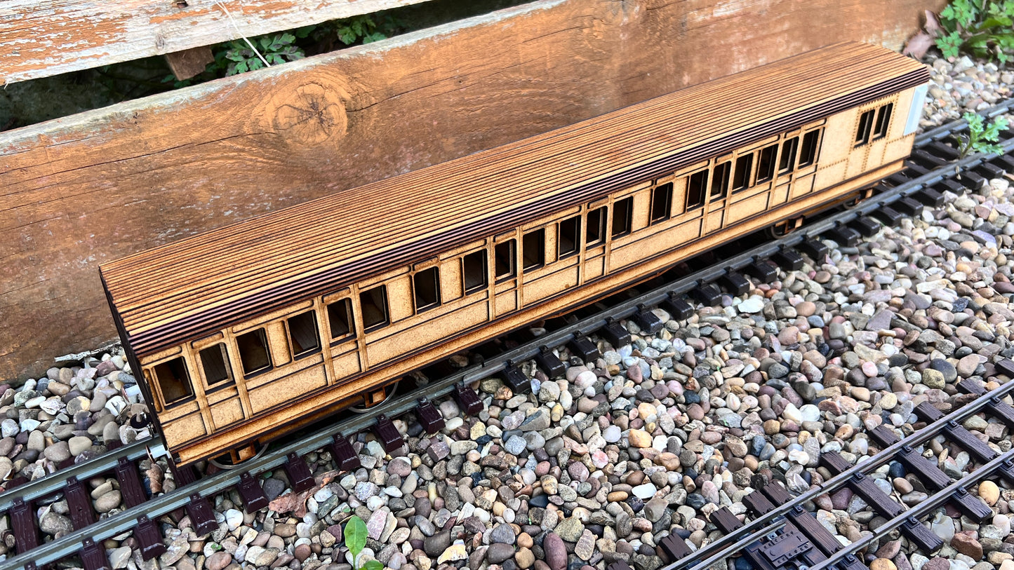 1:32 Scale SR ex LSWR 58ft Maunsell 6 Compartment Composite Brake Coach