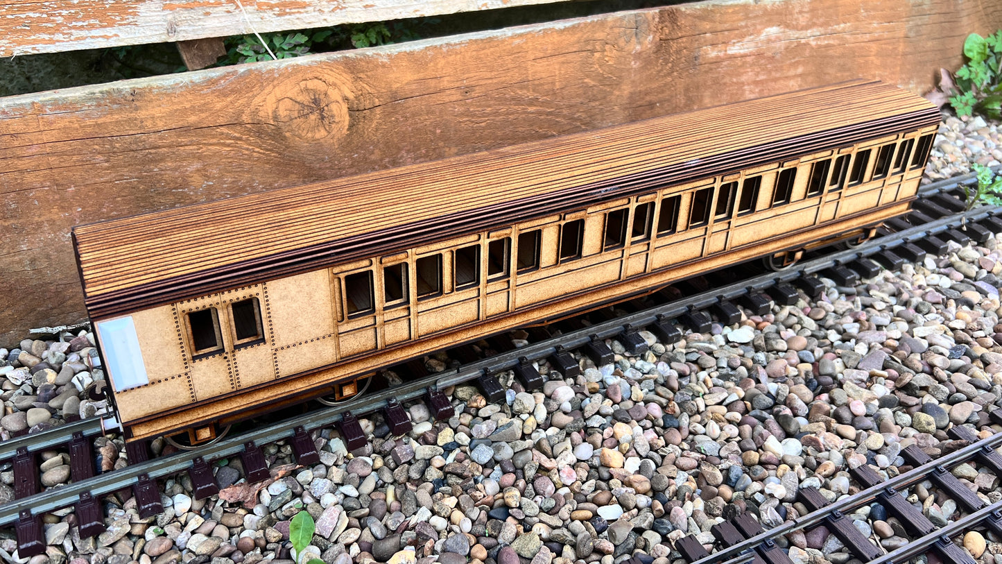 1:32 Scale SR ex LSWR 58ft Maunsell 6 Compartment Composite Brake Coach