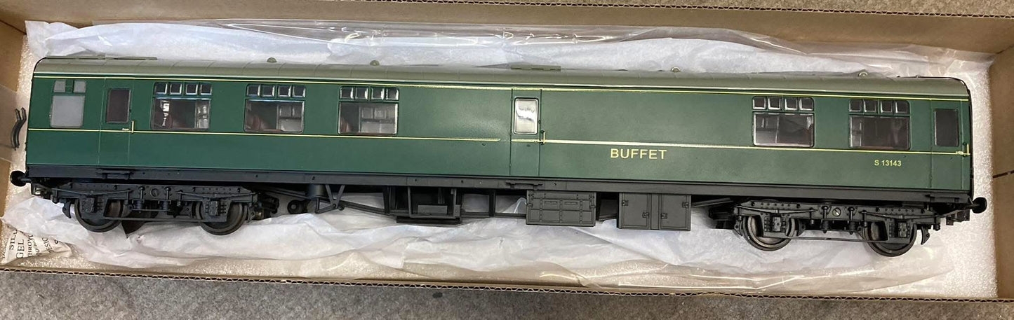 Accucraft UK 1:32 BR Mk1 Coaches