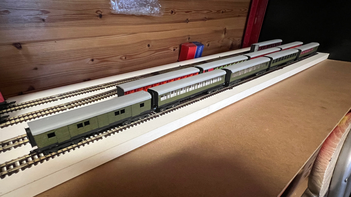 TT:120 Scale SR Maunsell Restriction 1 Coach Set