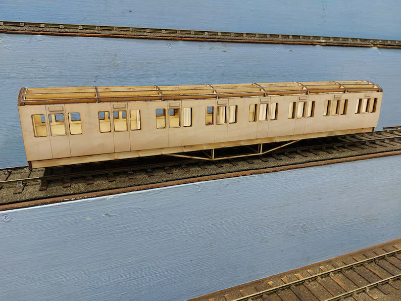 1:32 Scale KBW Kits LMS Suburban Non Corridor All First Coach