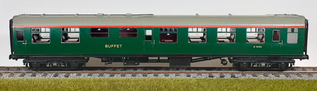 Accucraft UK 1:32 BR Mk1 Coaches