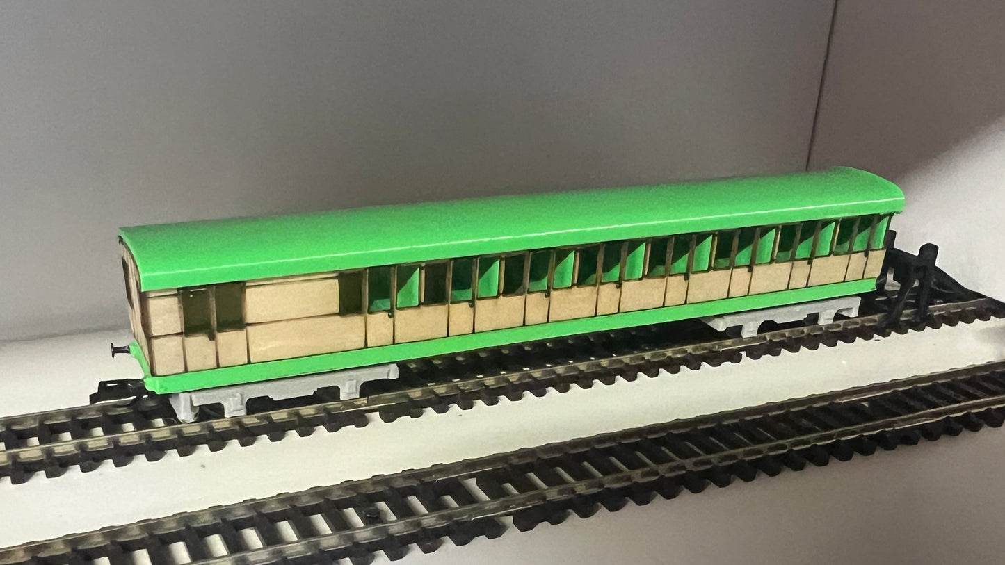 TT:120 Scale SECR Trio-C 8 Compartment Brake Coach