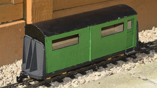 16mm Scale Bowaters Paper Railway Staff Coach No.659/660
