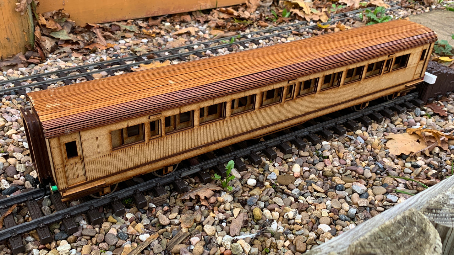 1:32 Scale SECR Continental 7 1/2 Compartment 2nd/3rd Class Coach
