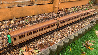 1:32 Scale UK Motive Power Passenger Train Pack
