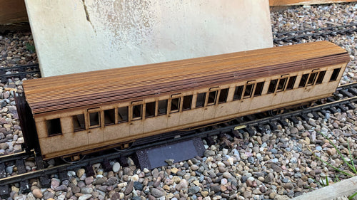 1:32 Scale SR Maunsell Restriction 1 Corridor Composite Coach