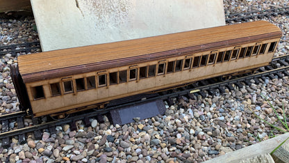 1:32 Scale SR Maunsell Restriction 0 Corridor 3rd Coach