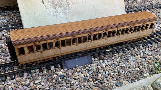 1:32 Scale SR Maunsell Restriction 0 Corridor 3rd Coach