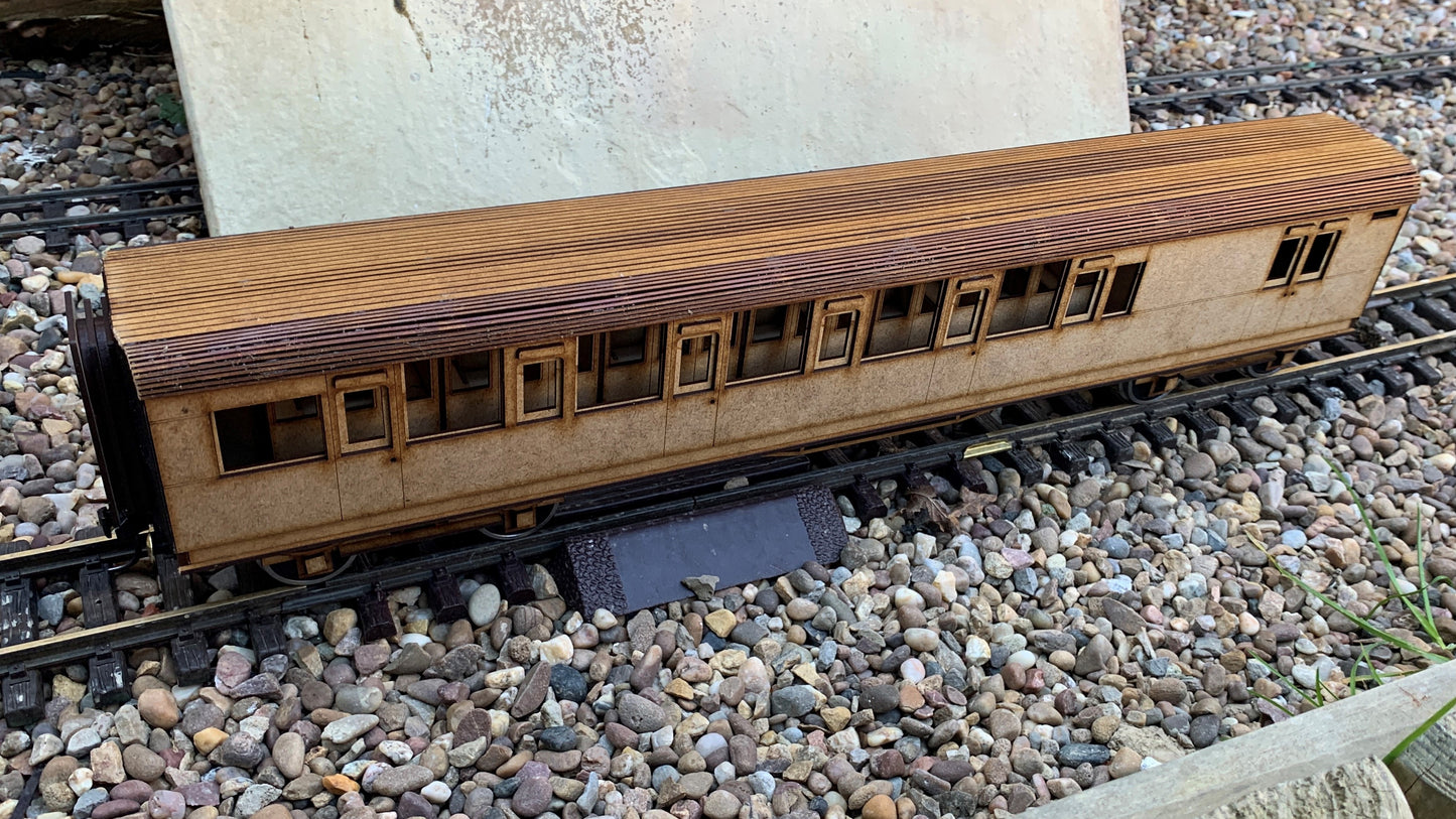 1:32 Scale SR Maunsell Restriction 0 Corridor 6 Compartment Brake Coach