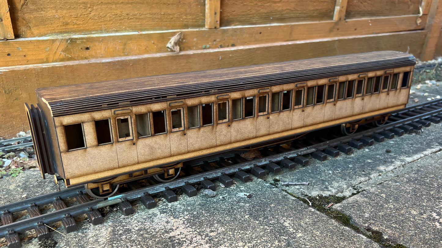 1:32 Scale SR Maunsell Restriction 1 Corridor 3rd Coach