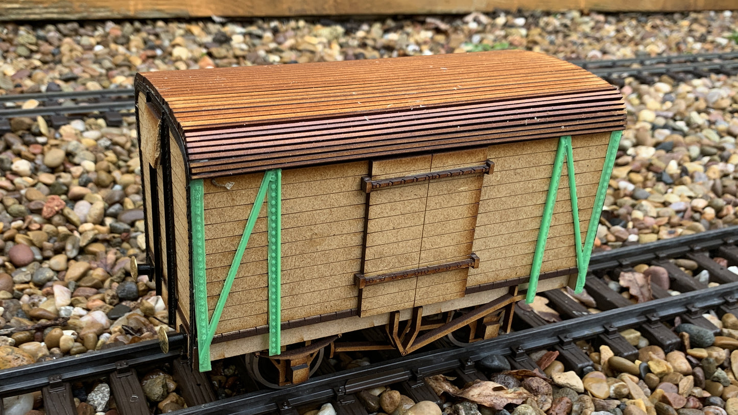 1:32 Scale SECR 10 ton Covered Goods Van
