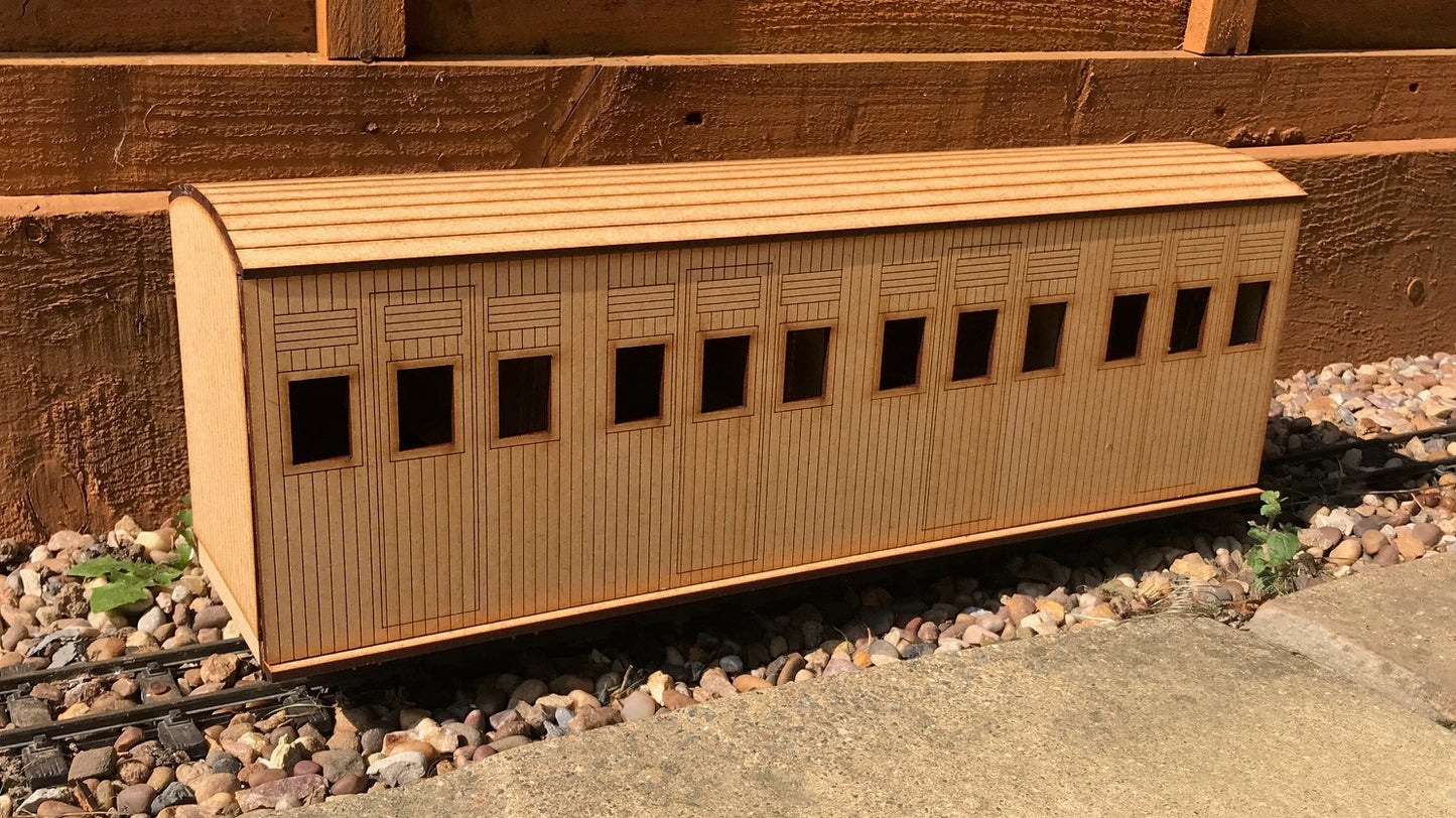 16mm Scale South African Railways NG-L4 1st Class Coach