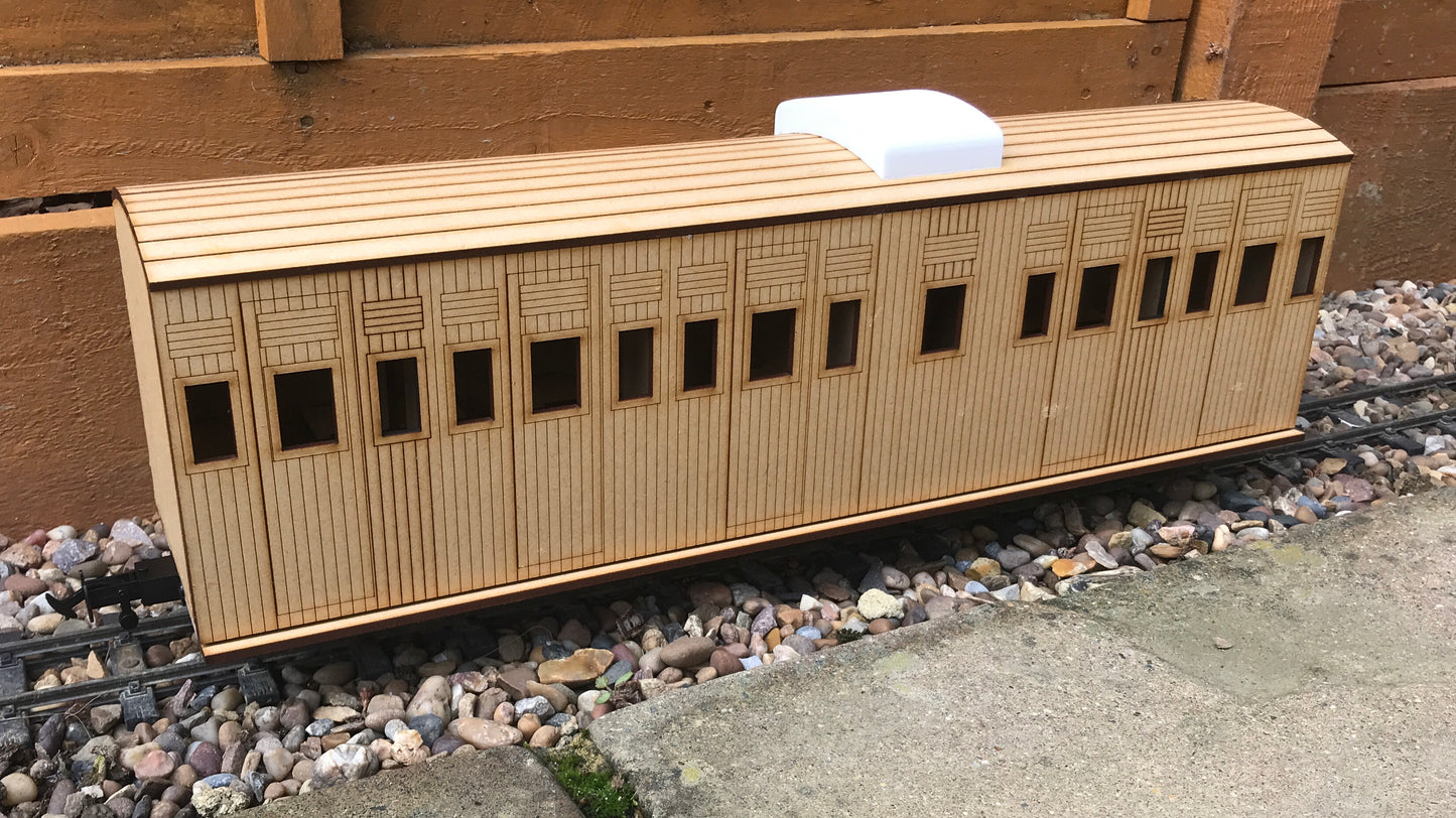 16mm Scale South African Railways NG-L5 3rd Class Coach