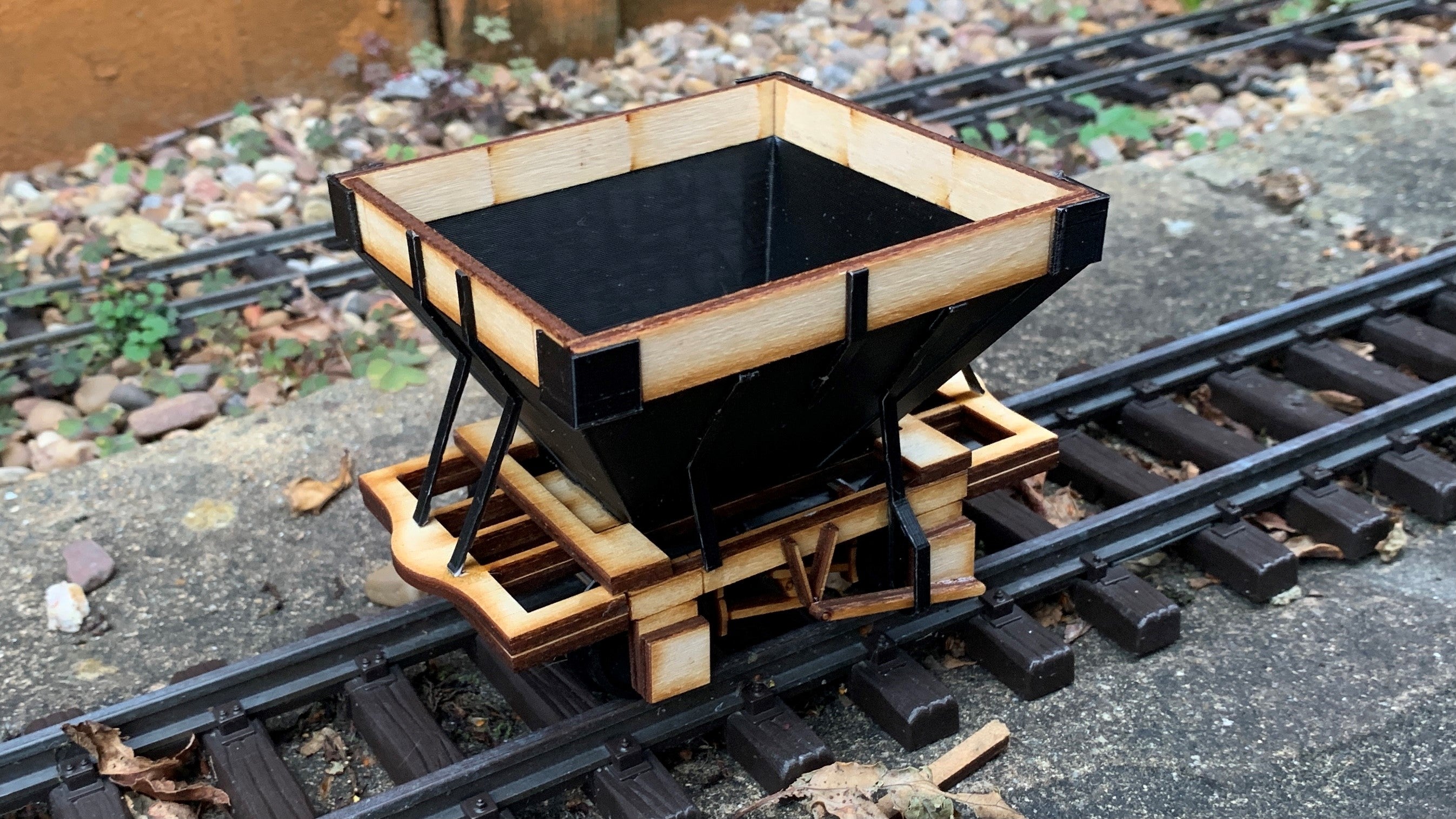16mm Scale Snailbeach Railway Small Hopper – Bowaters Models