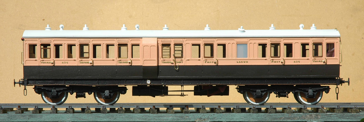 1:32 Scale FCWD L&SWR 48ft Lavatory Tri Brake Composite Carriage