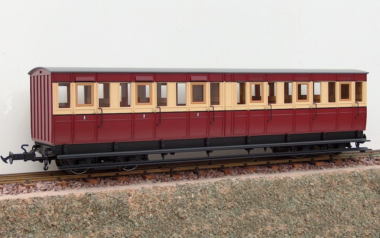 Accucraft UK 15mm Scale Isle of Man 'Pairs' Coaches