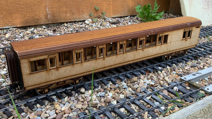 1:32 Scale SR Maunsell Restriction 0 Corridor Composite Brake Coach